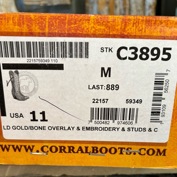 COPY - Corral 11M Gold/Bone Embroidery Crystals Studs Snip Toe Cowboy Boot - Picture 2 of 13